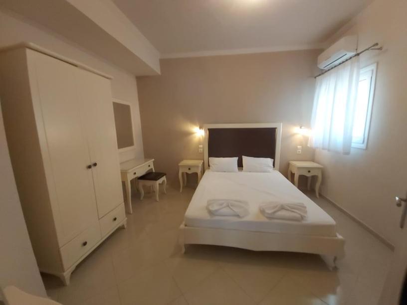 Konstantinos Apartments Ammoudia Extérieur photo