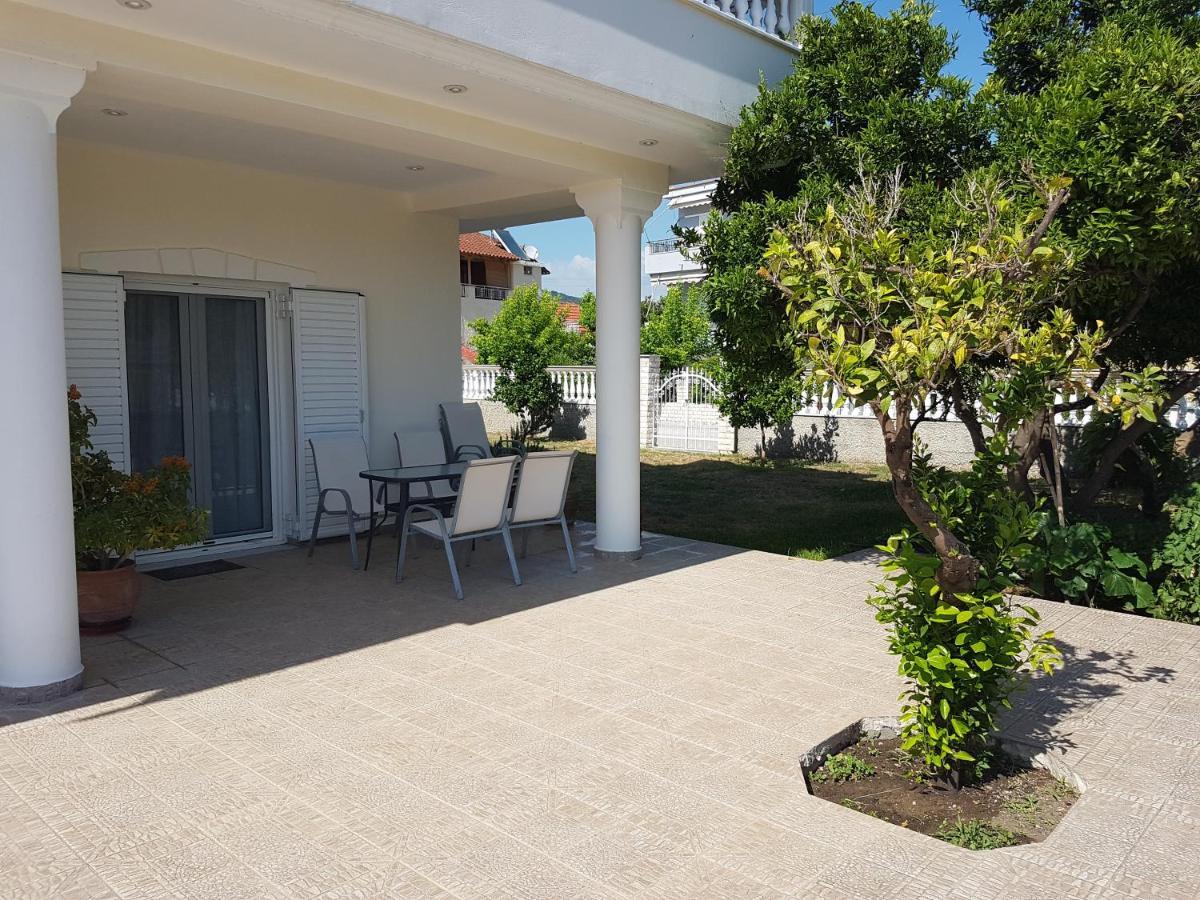 Konstantinos Apartments Ammoudia Extérieur photo