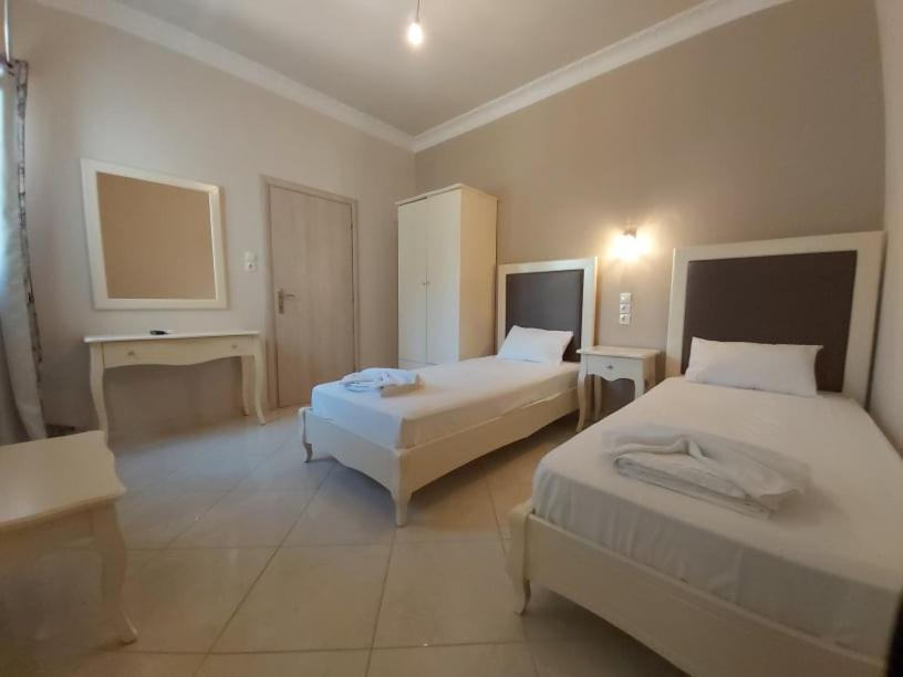 Konstantinos Apartments Ammoudia Extérieur photo