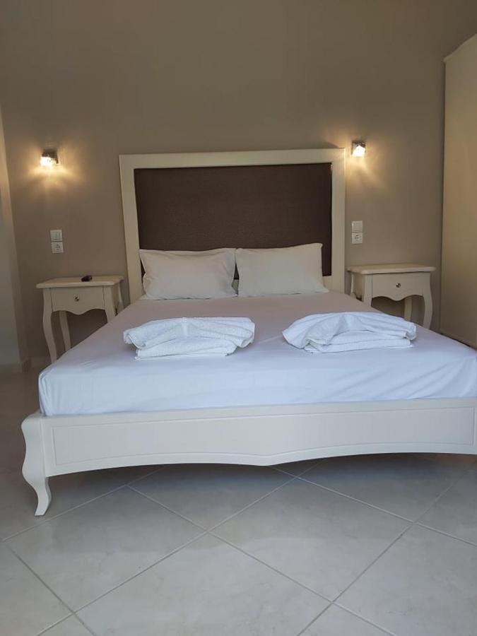 Konstantinos Apartments Ammoudia Extérieur photo