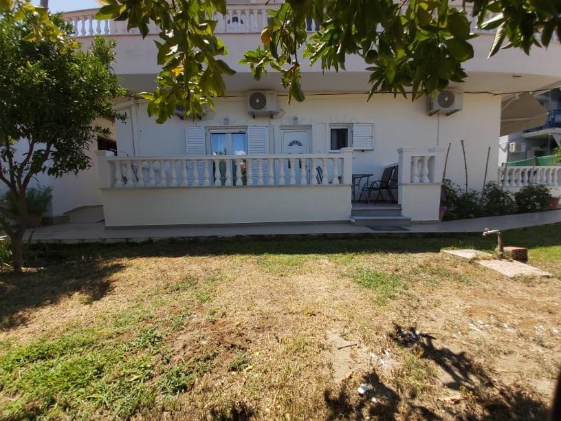 Konstantinos Apartments Ammoudia Extérieur photo
