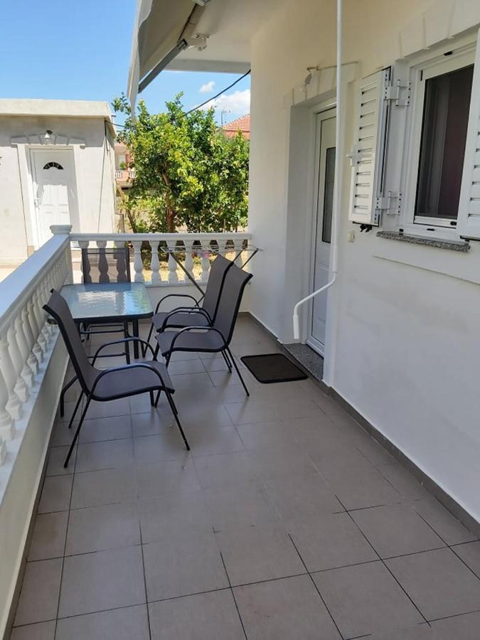 Konstantinos Apartments Ammoudia Extérieur photo