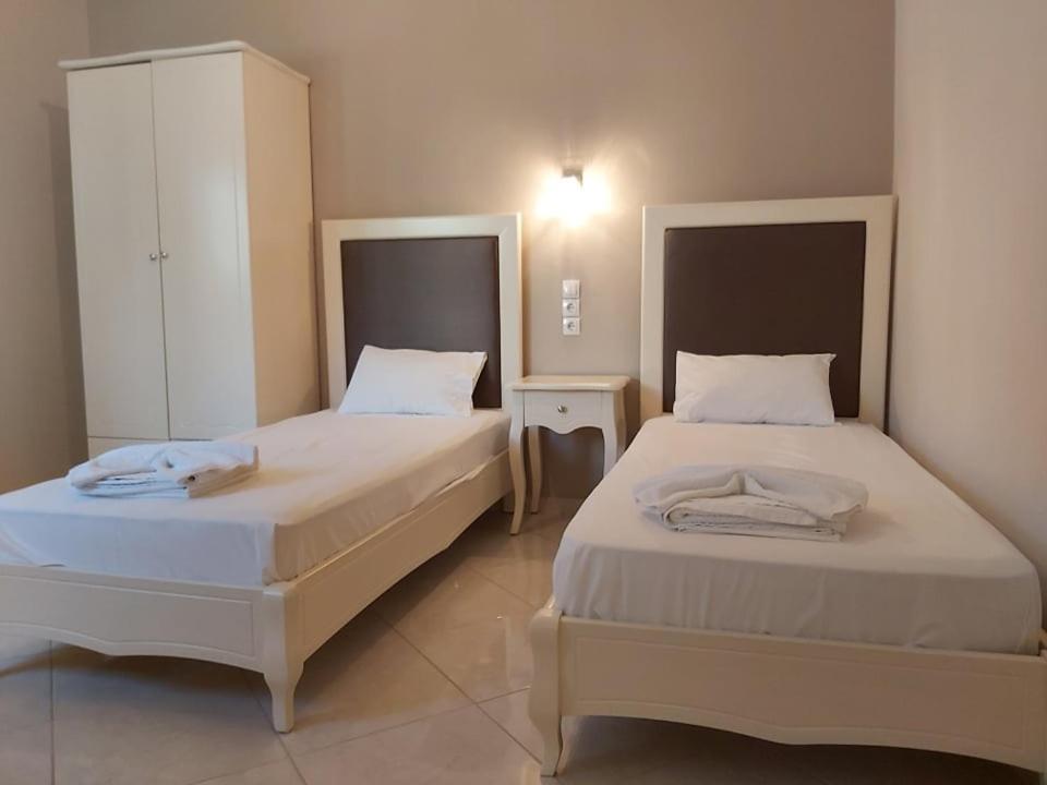 Konstantinos Apartments Ammoudia Chambre photo